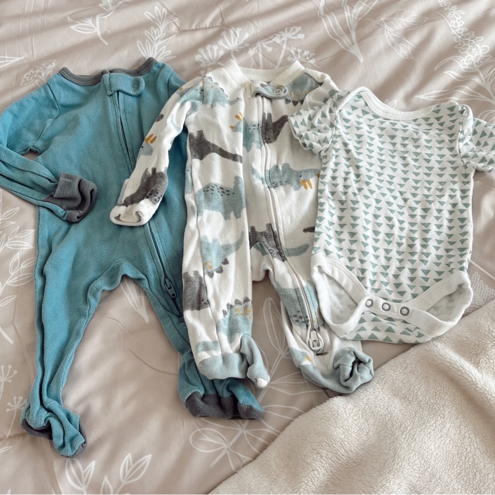 3-pc set — 2 sleepers + 1 short sleeve onesie